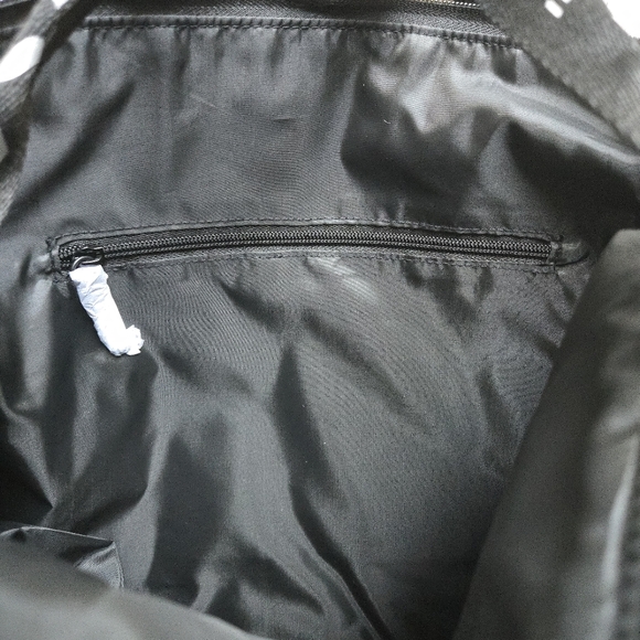 Victoria's Secret VSX Duffel Bag - Picture 4 of 5